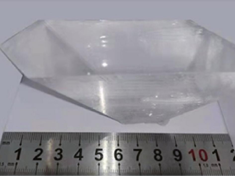 CLBO晶體生長及性能研究