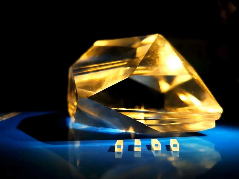 LBO晶體：非線性光學領(lǐng)域的高效變頻解決方案