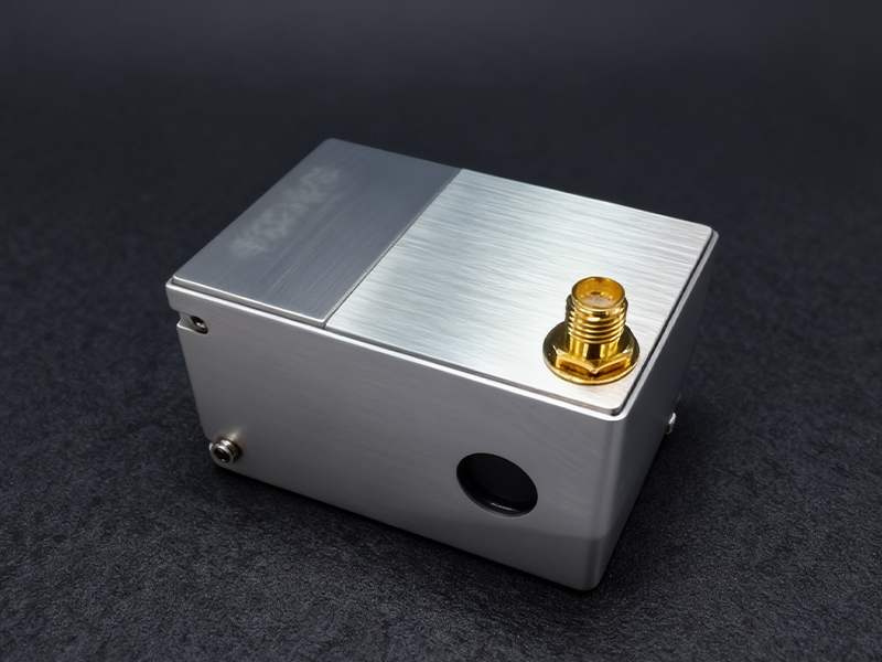 聲光偏轉(zhuǎn)器技術(shù)綜述：原理、性能與應(yīng)用